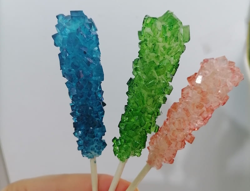 نبات چوبی رنگی مناسب چای و دمنوش